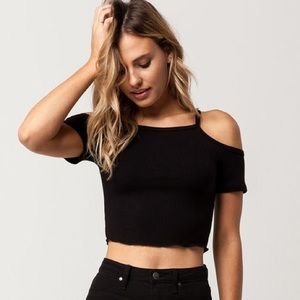 TILLYS BOZZOLO Black Crop Top / Shoulder Cut Out